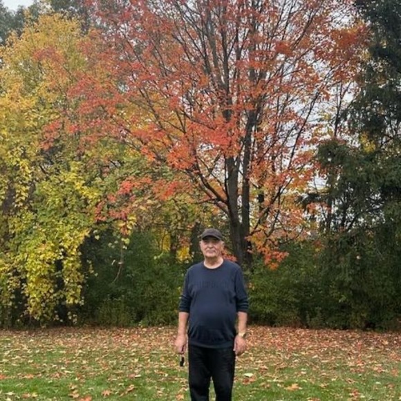 Meet your Posher, Javad - Picture 1 of 1